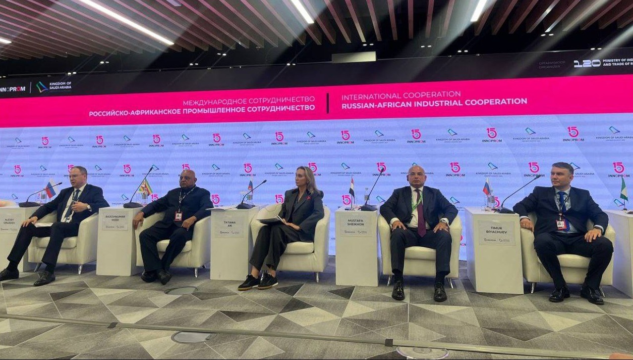 На ИННОПРОМ отметили компетенции и экспортный потенциал российских производителей специализированной техники На ИННОПРОМ отметили компетенции и экспортный потенциал российских производителей специализированной техники